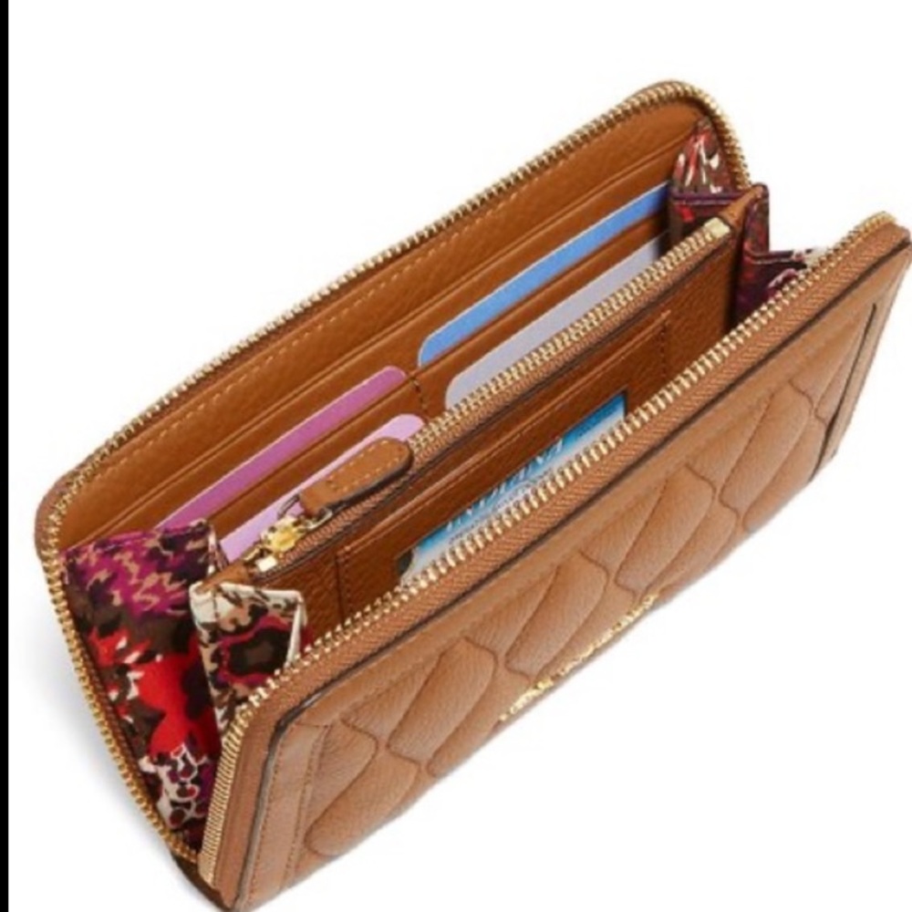 Vera‎ Bradley 'Audrey' zip wallet in tan leather NWOT